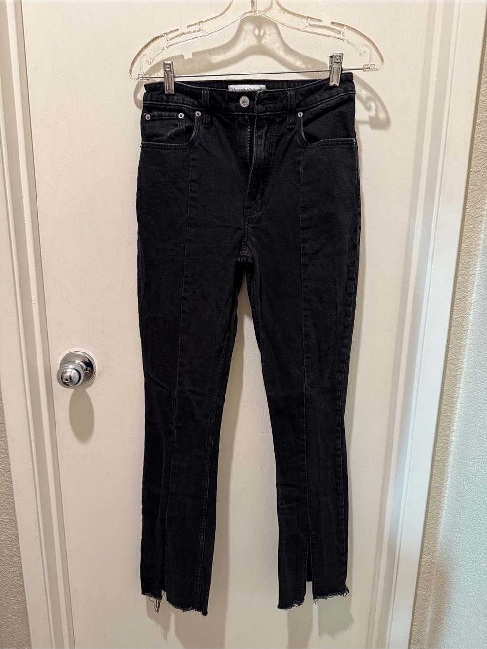 Abercrombie & Fitch High-Rise Black Straight Jeans